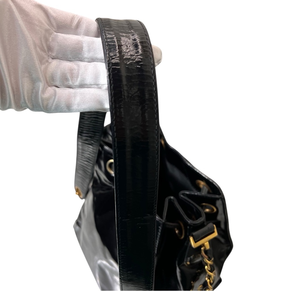Chanel Vintage Black Patent Leather Bucket Bag 24K Gold-Plated Hardware & Pouch - Picture 10 of 16